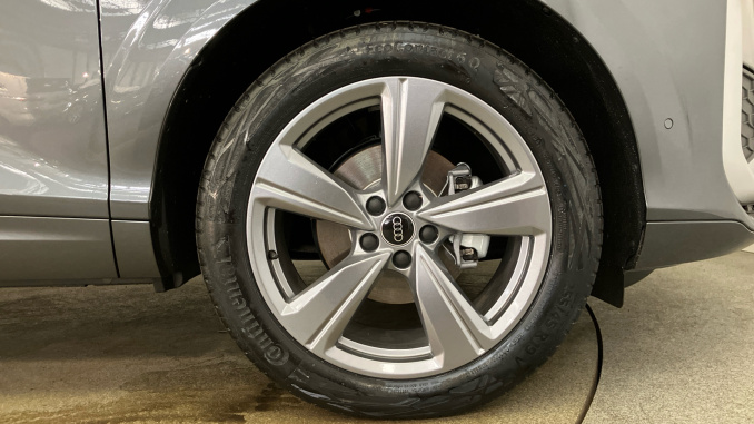 Audi Q3 1.5 TFSI S Line 5dr S Tronic Petrol Estate - Image 5